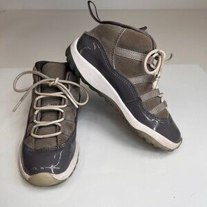 Nike Shoe Boy 10 C Toddler Mid Youth Sneaker Jordan 11 Gray Retro Street Core Go